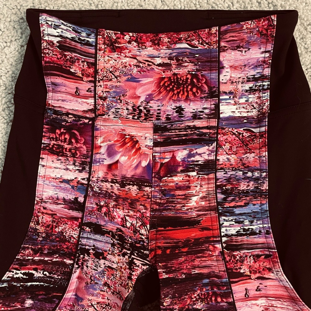 Women's LULULEMON Athletica BLACK & PINK Sweat & Repeat 28" TIGHT Legging PANT 4 - Picture 2 of 8